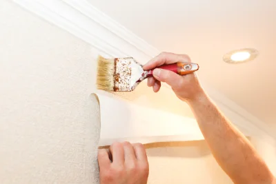 Pose de papier peint à Linthal — revêtements muraux et toiles de verre